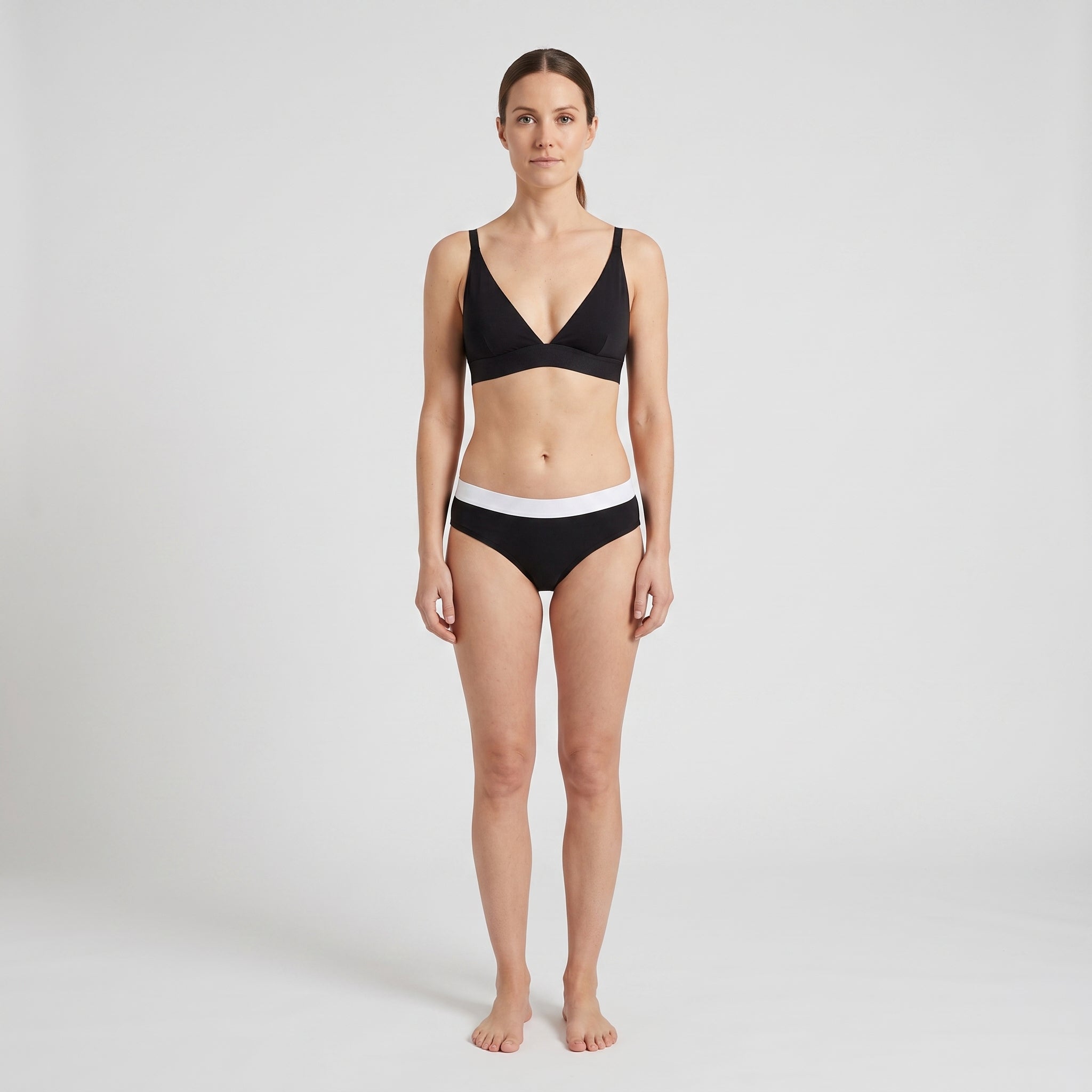 Cotton Cheeky Hipster + Elastic, worn, front view