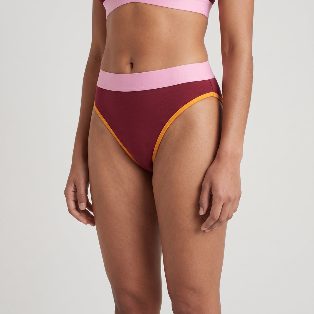 Elastic French Brief | Multicolor, worn, close-up