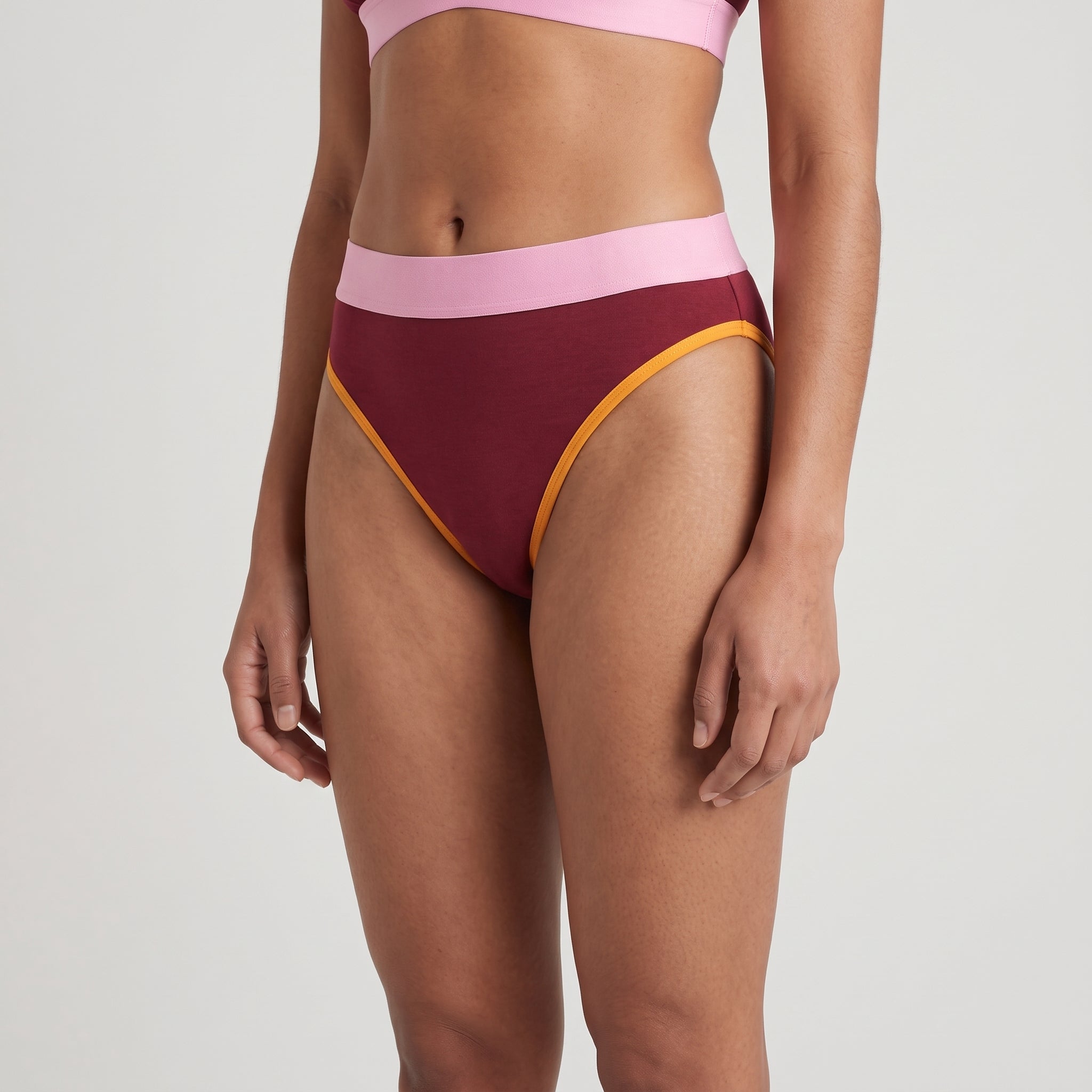 Elastic French Brief | Multicolor, worn, close-up