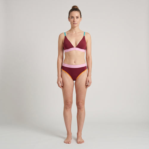 Elastic Thong | Multicolor, worn, front view